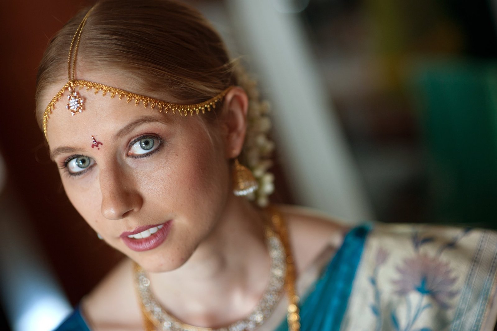 Bride in Indian jewellery